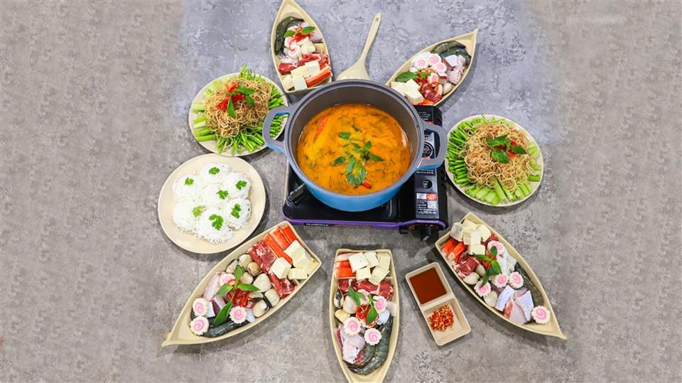Học bí quyết kinh doanh lẩu tại bàn