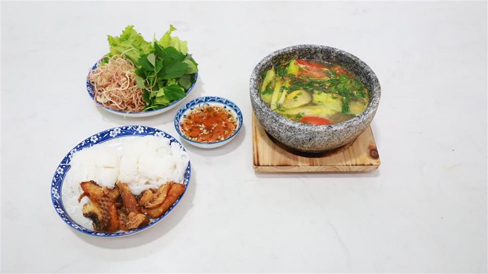 Học bí quyết nấu Bún cá rô