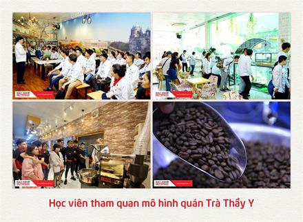 5.Học viên tham quan mô-hình quán Trà Thầy Y