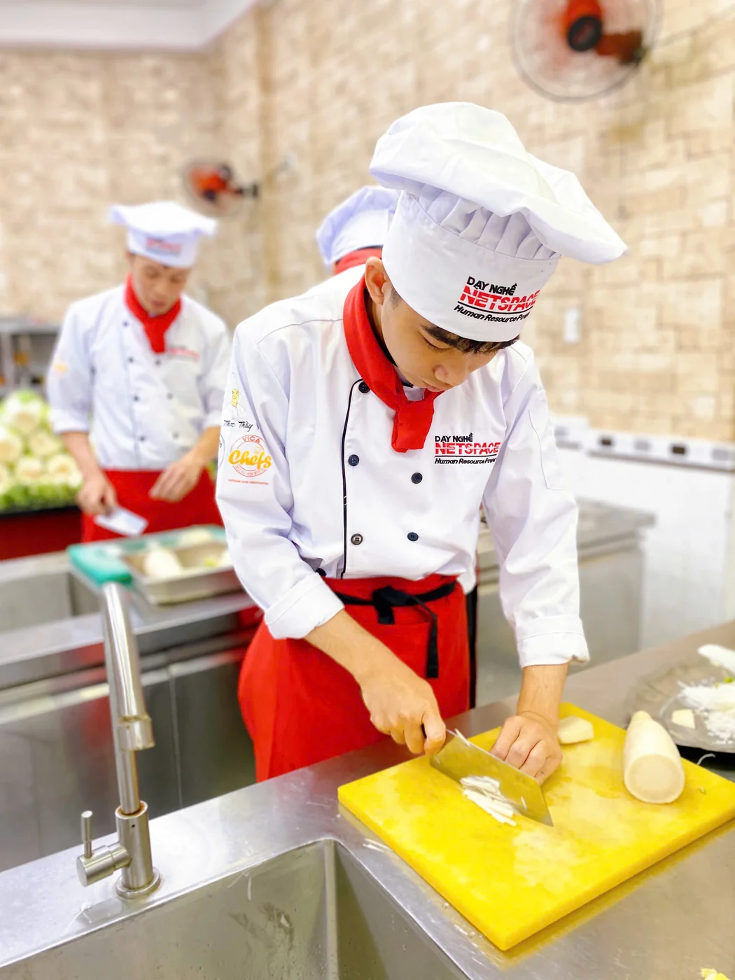 Hình ảnh Buổi 1 - Kỹ năng cắt thái 1
